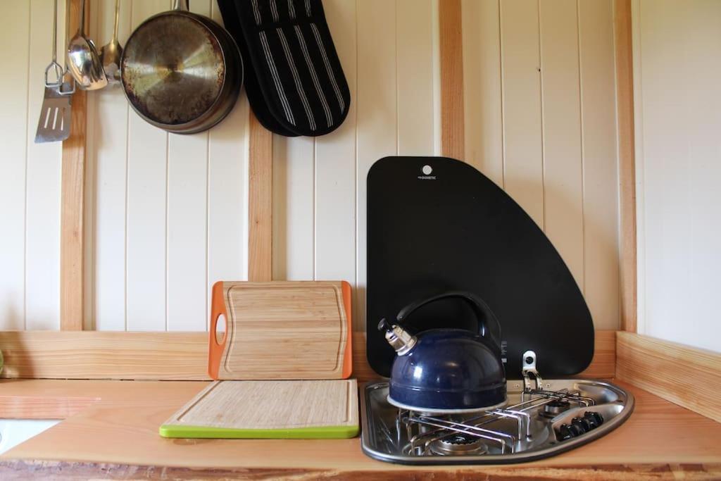 The Shepherds Hut Shrewsbury Exteriér fotografie