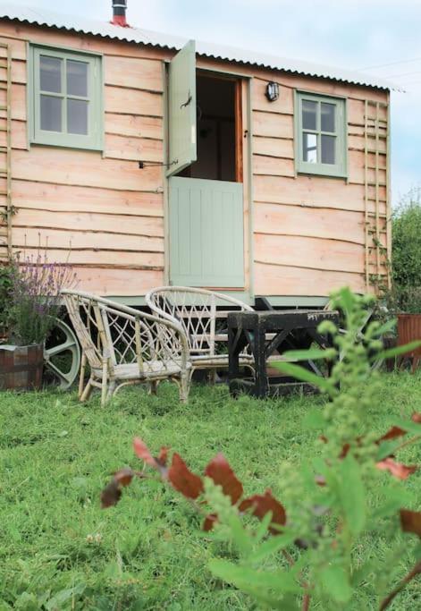 The Shepherds Hut Shrewsbury Exteriér fotografie